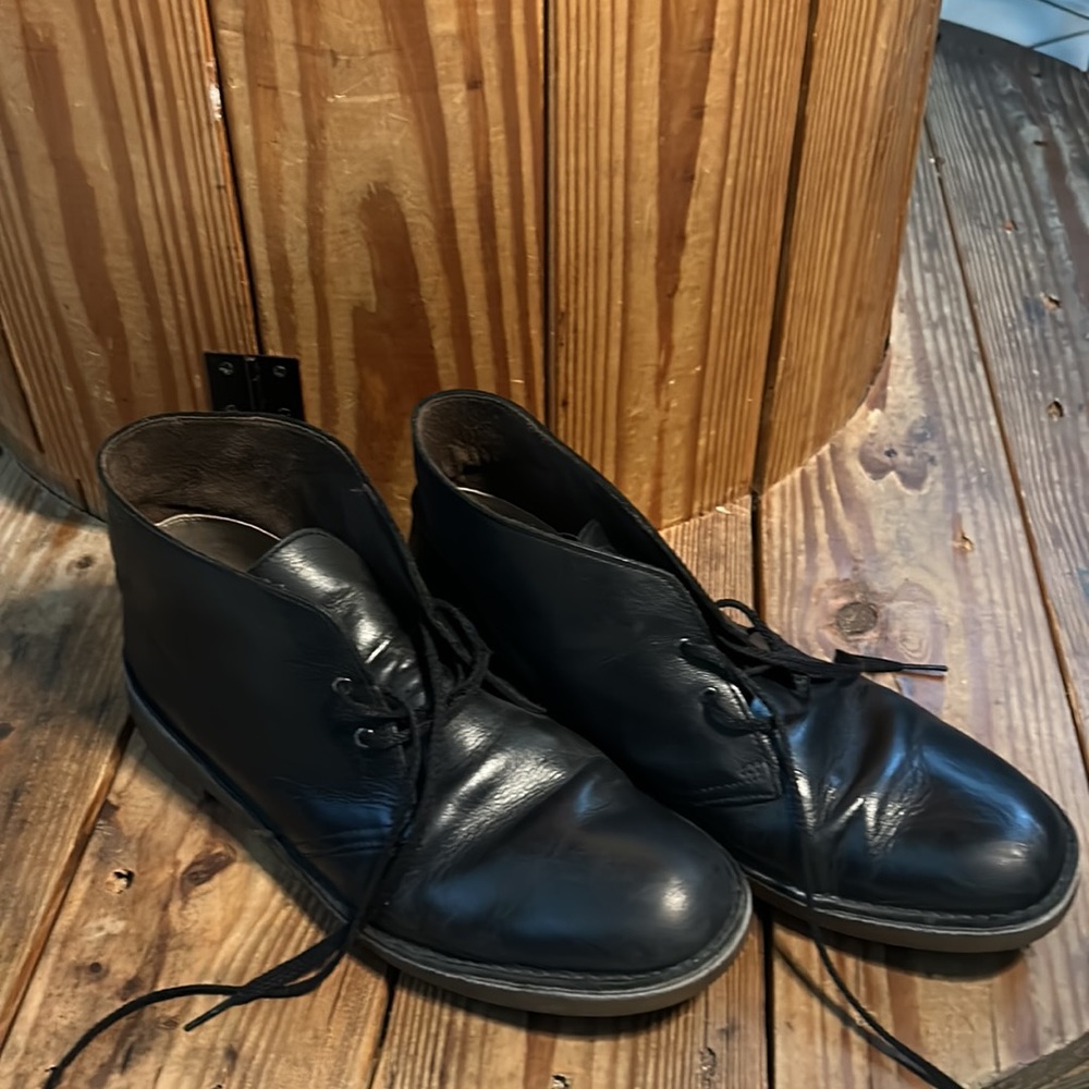 Clark’s Black Leather (Chukka) Boots - Picture 2 of 4